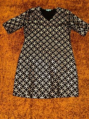 Black and Gold V-Neck Sheath Midi Dress